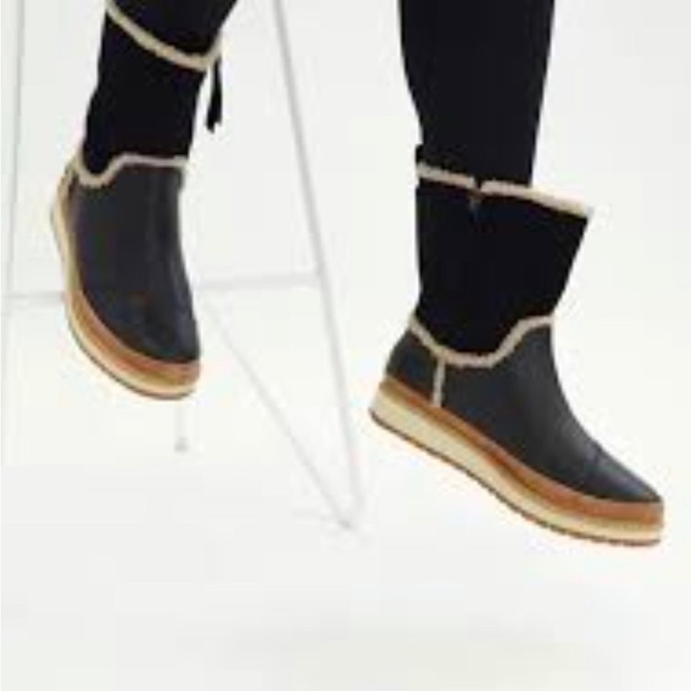 TOMS Makenna Suede Boot